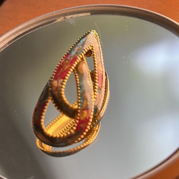 Vintage 80s double teardrop red, green & cream swirl paint gold post earrings - Picture 2 of 5